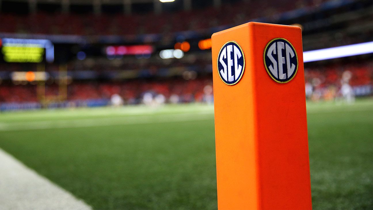 CBS announces SEC football TV 'windows,' doubleheader days for 2023 season  