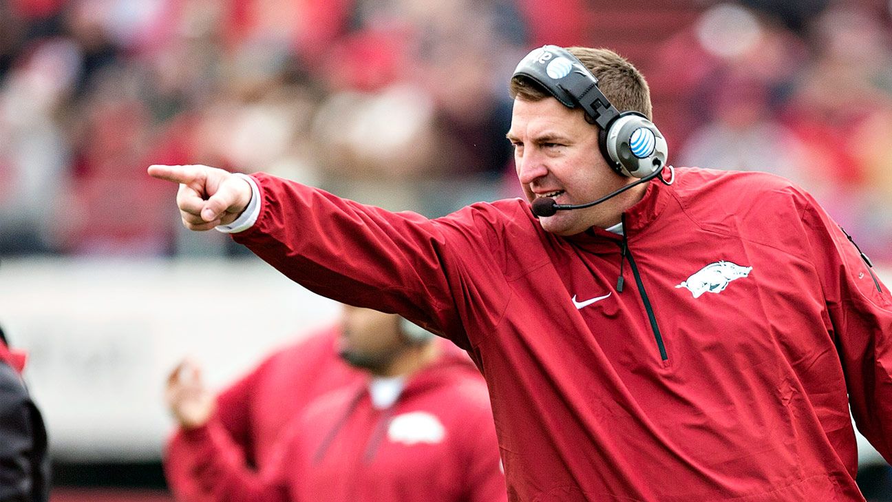 Did Arkansas Razorbacks coach Bret Bielema flop to draw penalty? - ESPN ...