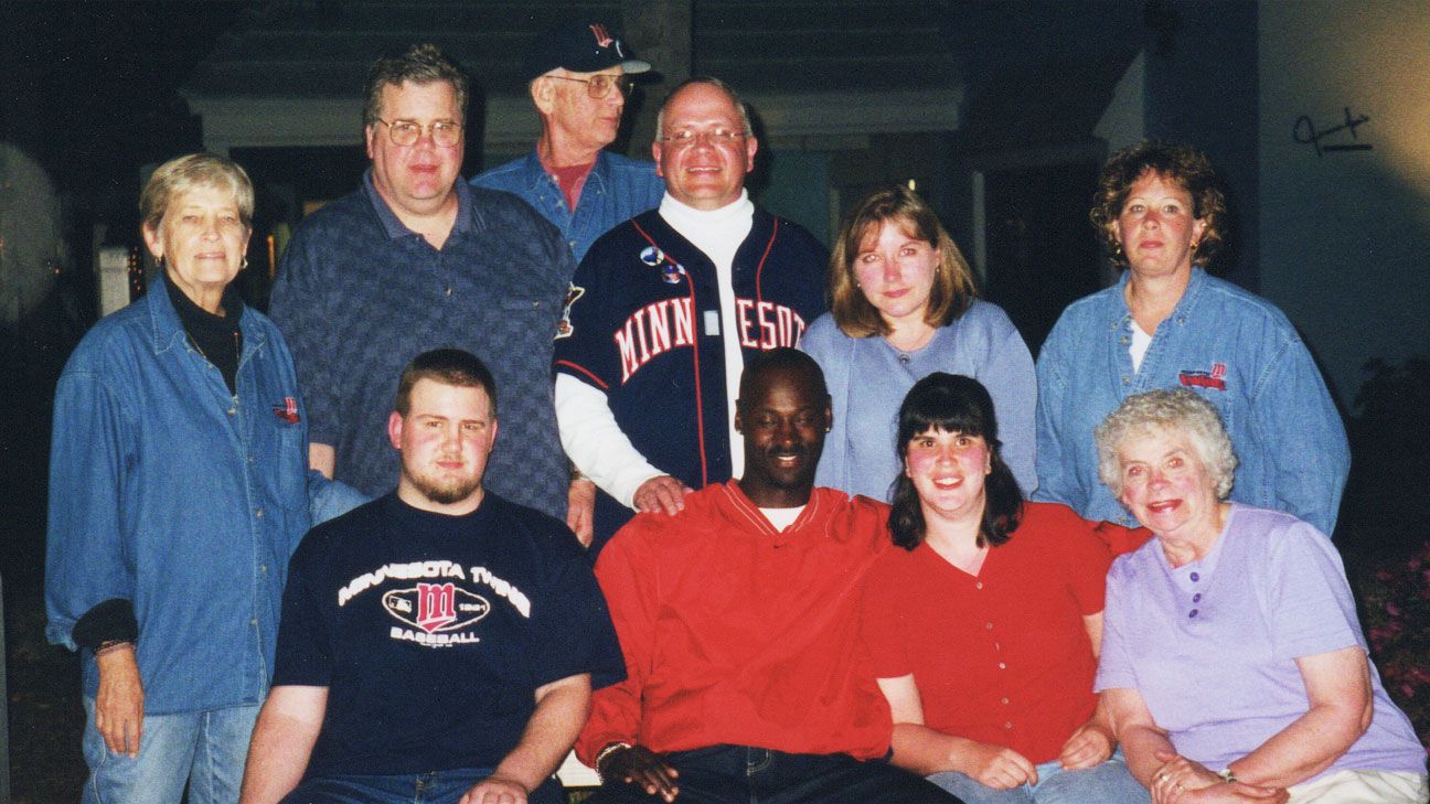 Minnesota Twins - Help us wish LaTroy Hawkins a very happy birthday!