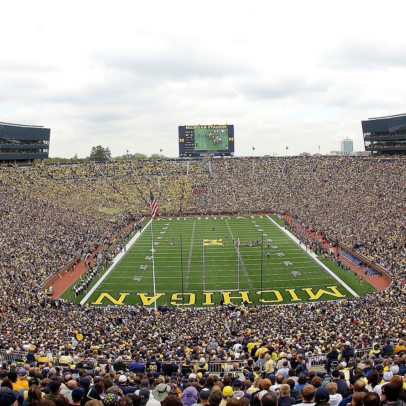 Michigan Wolverines to lower prices of student tickets for football ...