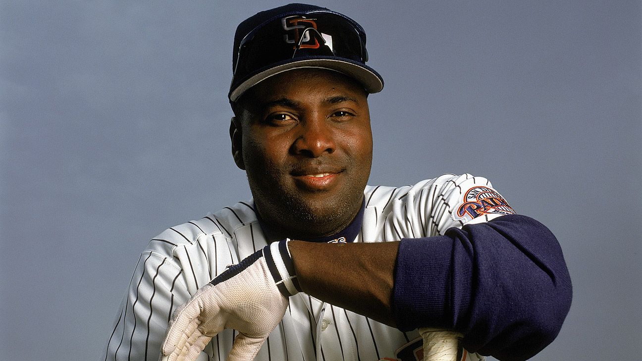 Chewing tobacco in the MLB: Tony Gwynn wasn't the only one