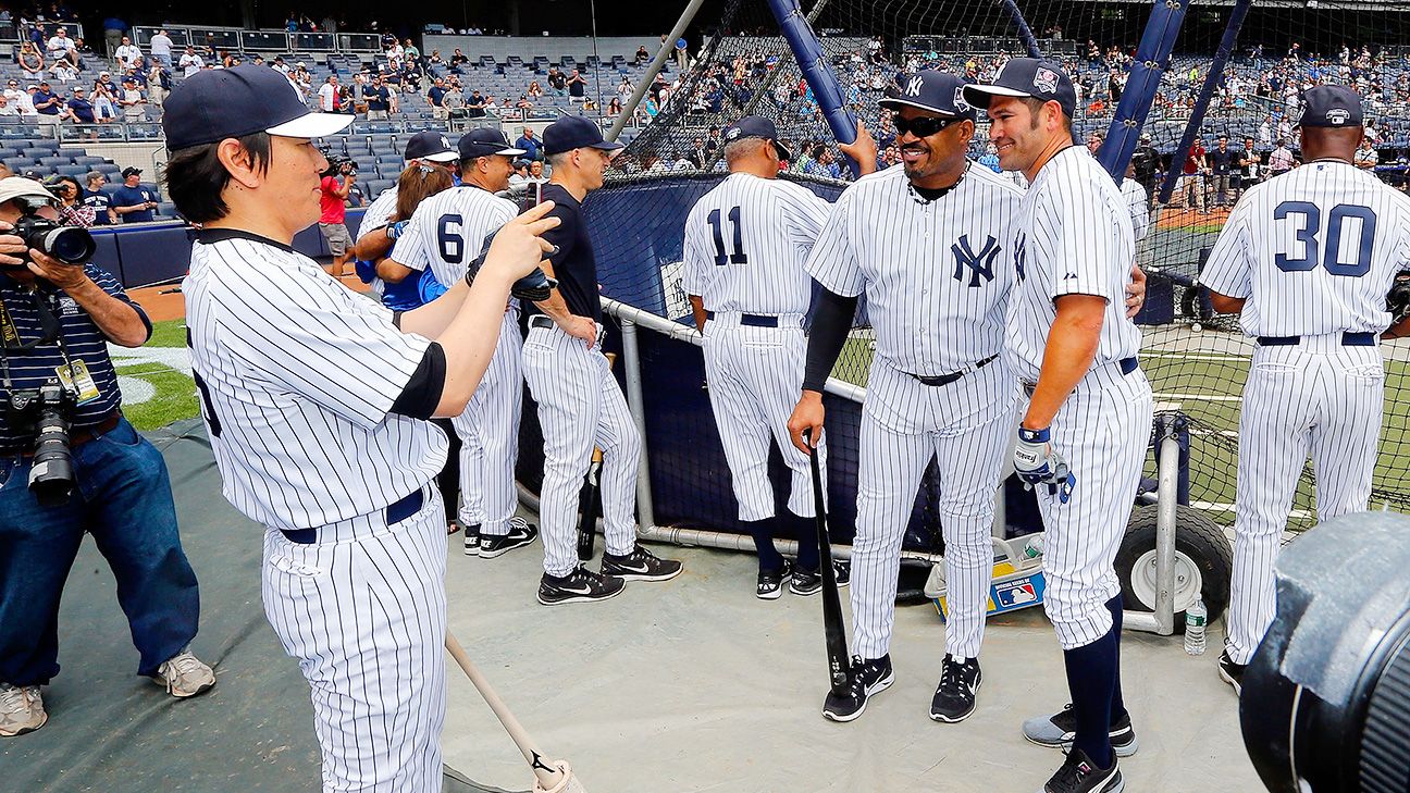 Hideki Matsui and His Teammates Know Pinstriped Suits - The New York Times