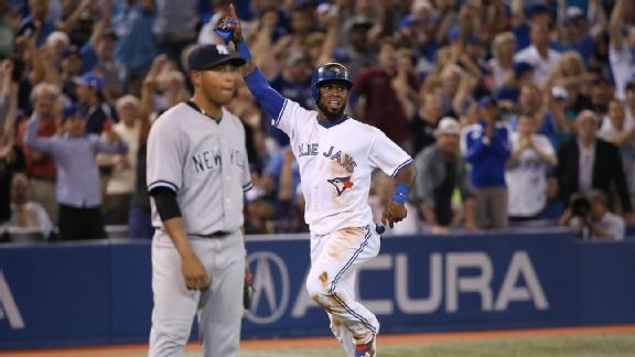 Blue Jays top Yankees on walk-off error