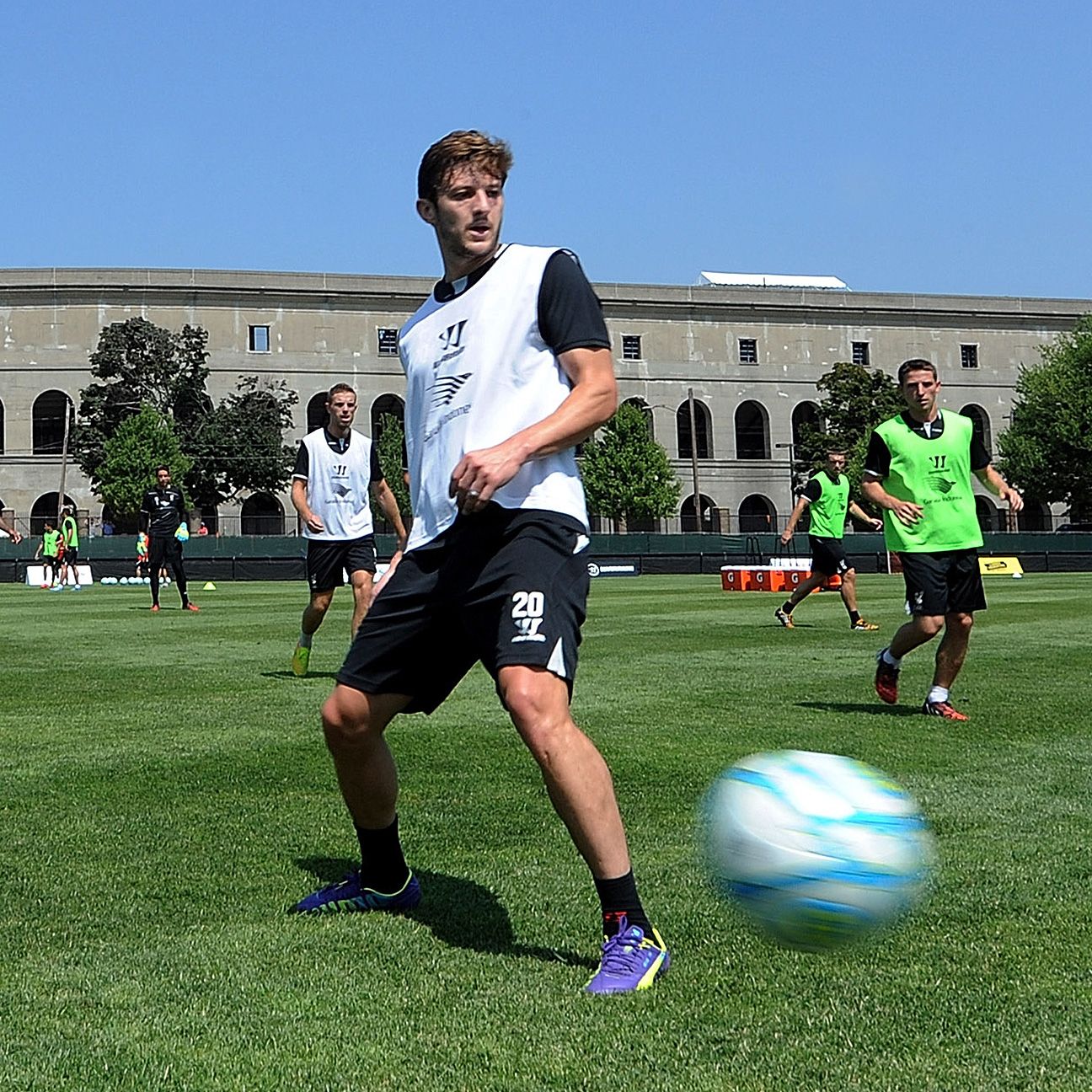 adam-lallana-s-early-injury-a-sign-of-trouble-for-liverpool-espn