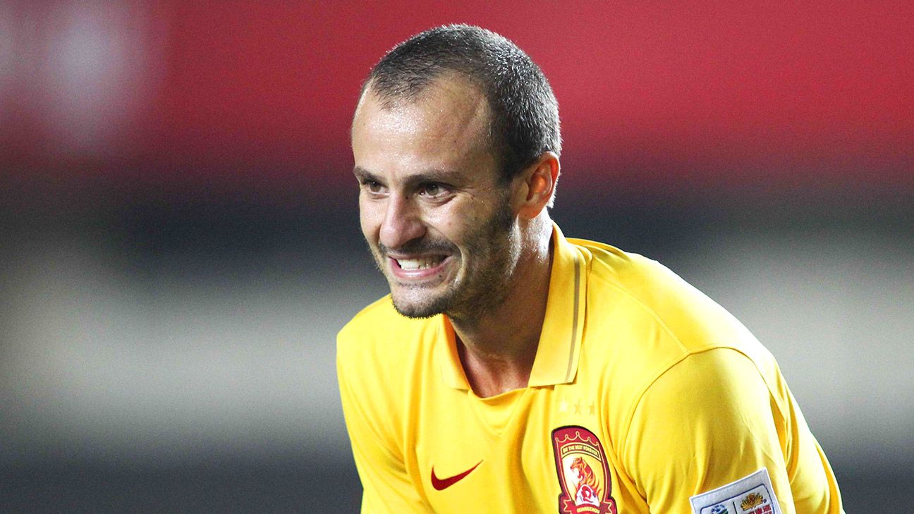 Alberto Gilardino joins Palermo from Guangzhou Evergrande - ESPN