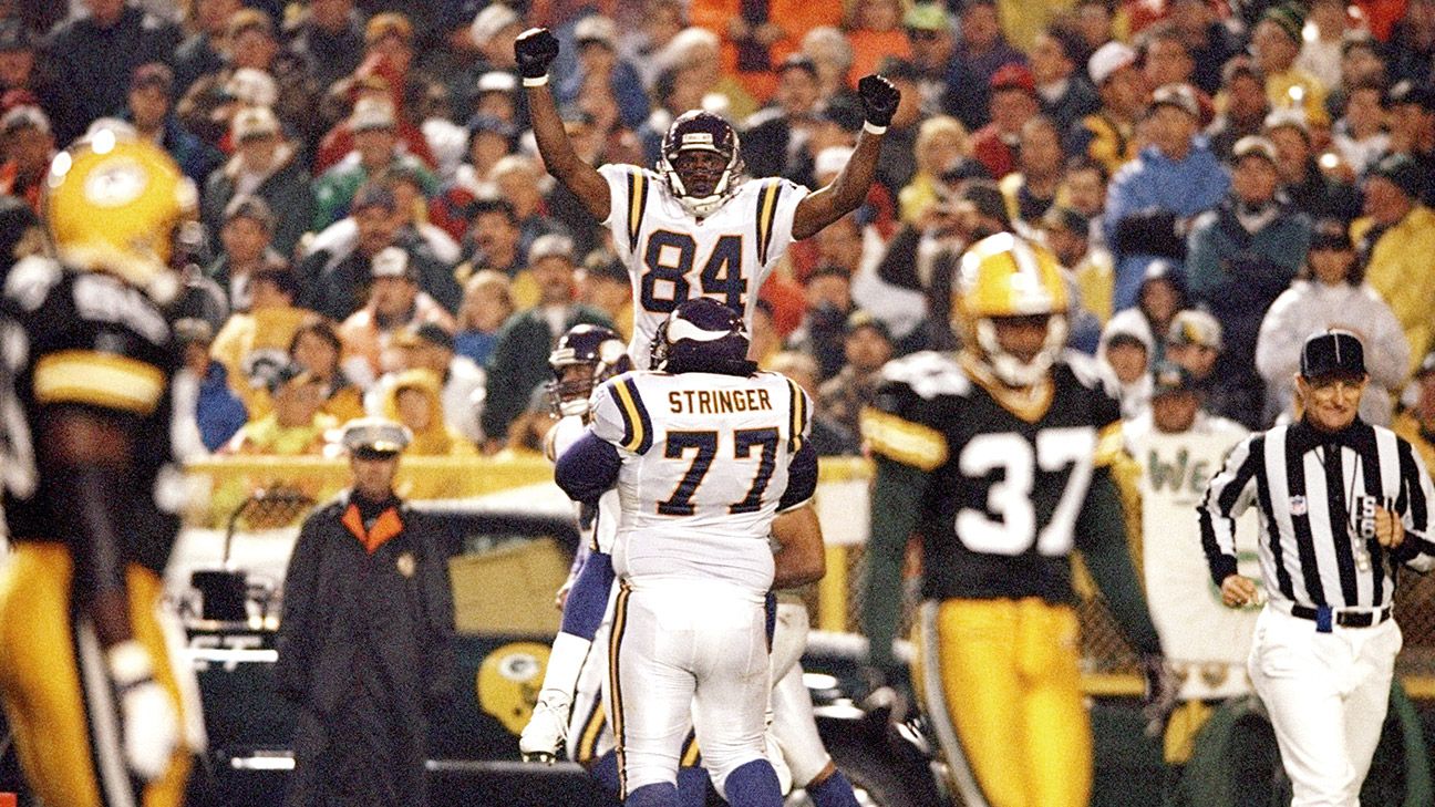 Randy Moss' Memorable Night in Lambeau! (Vikings vs. Packers, 2004