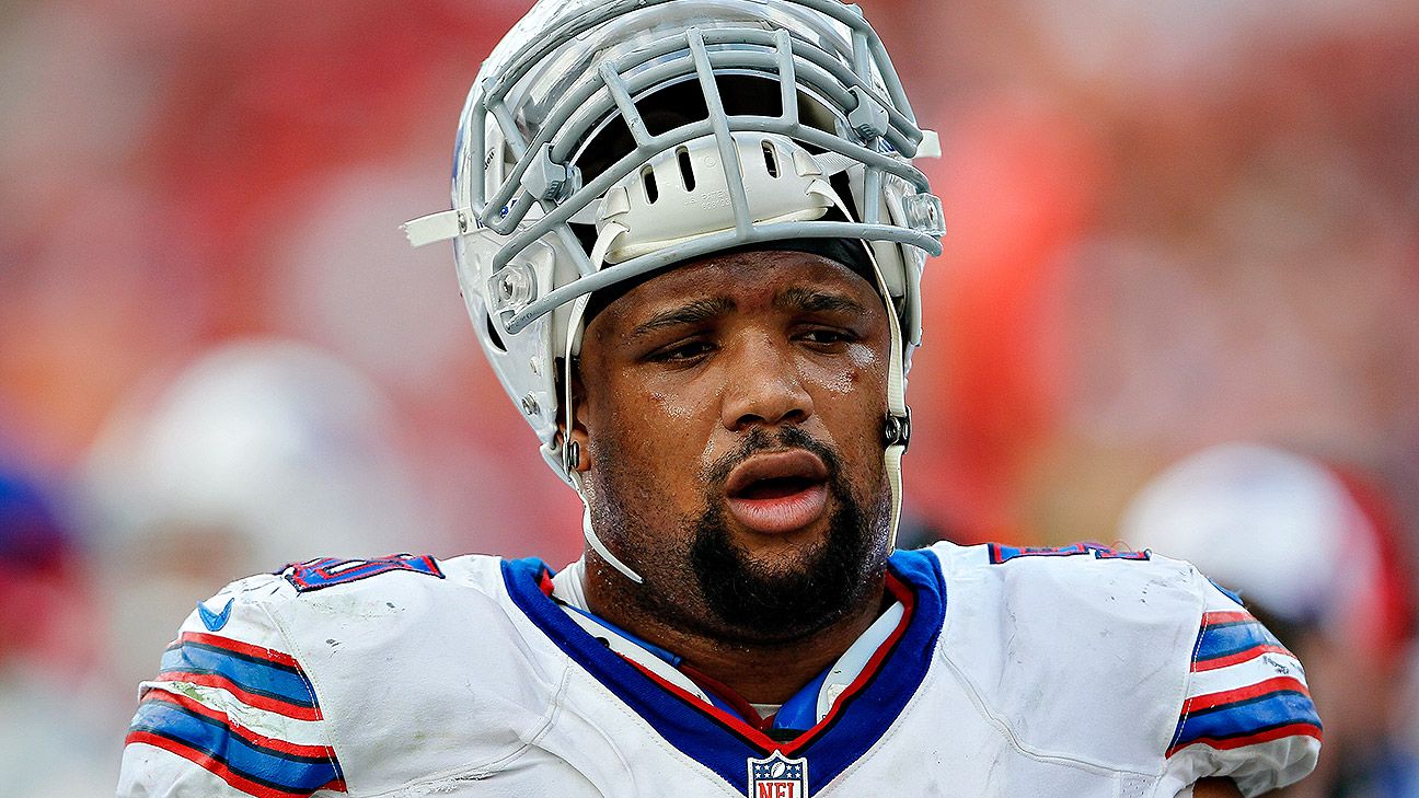 new-england-patriots-let-go-of-alan-branch-keep-kenny-britt