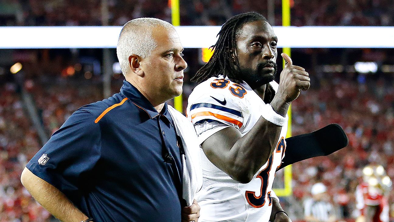 Chicago Bears vs Houston Texans: Is Charles Tillman Wrong to Sit Sunday  Night?