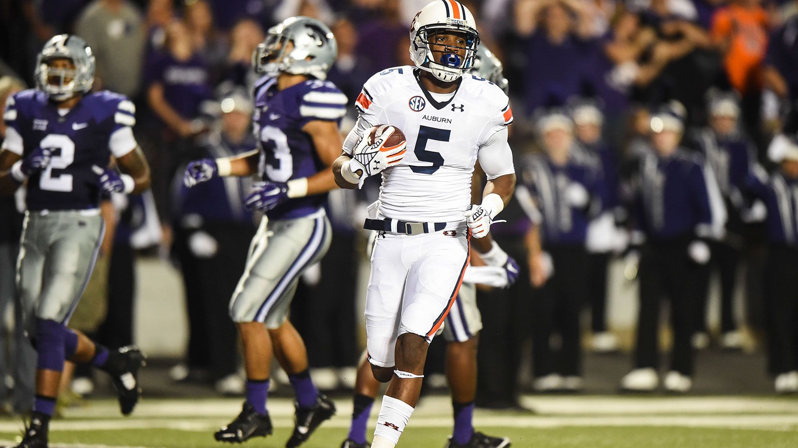 Auburn holds off Kansas State