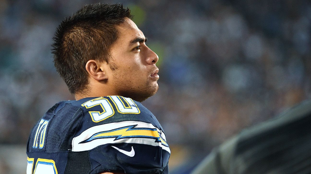 Manti Te'o official LA Chargers jersey