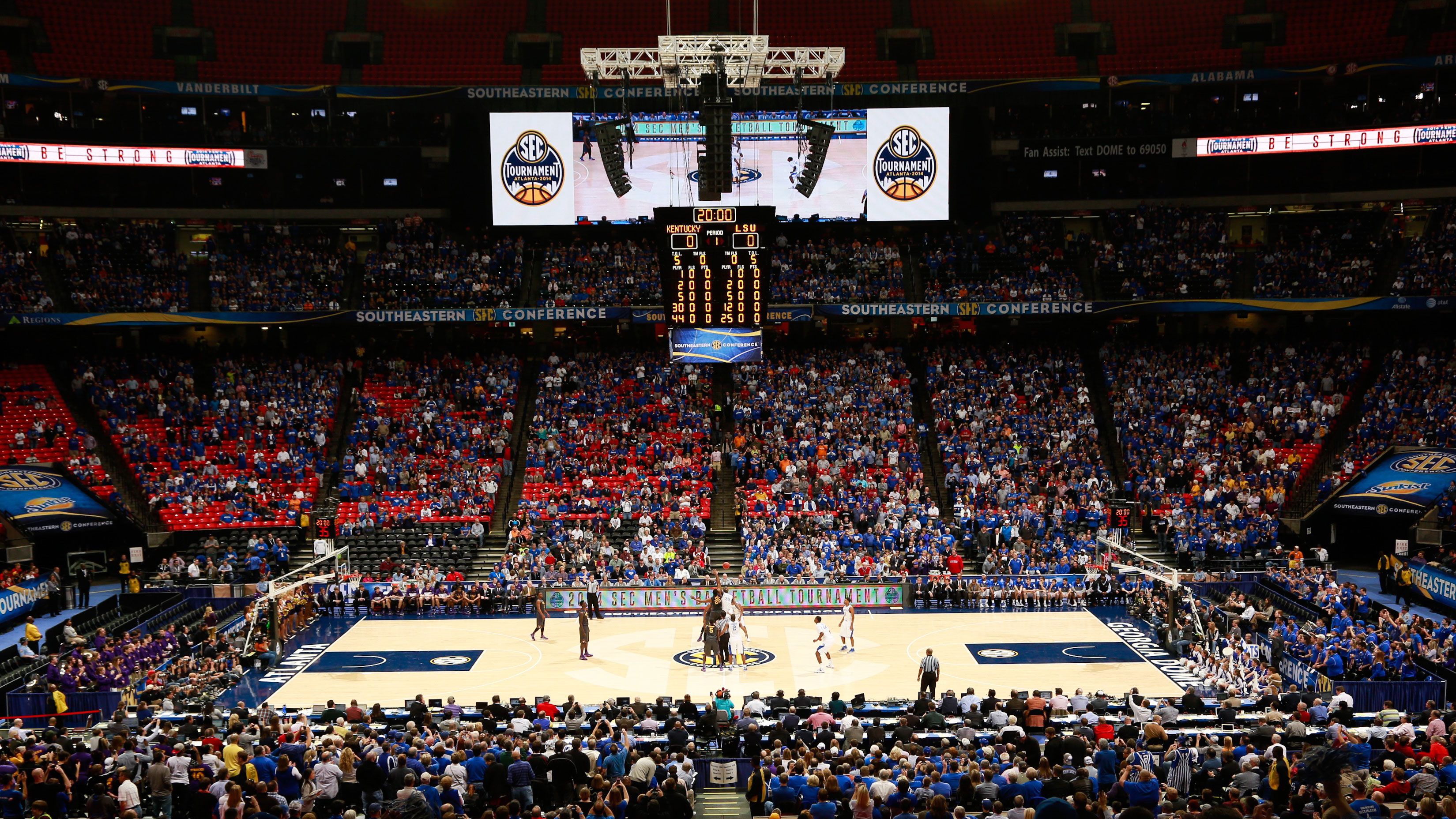 Commentators, TV set for Georgia-South Carolina game