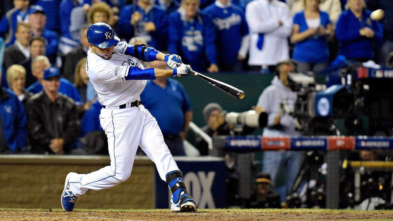 Tim Collins of Kansas City Royals has ligament damage; Omar Infante to ...