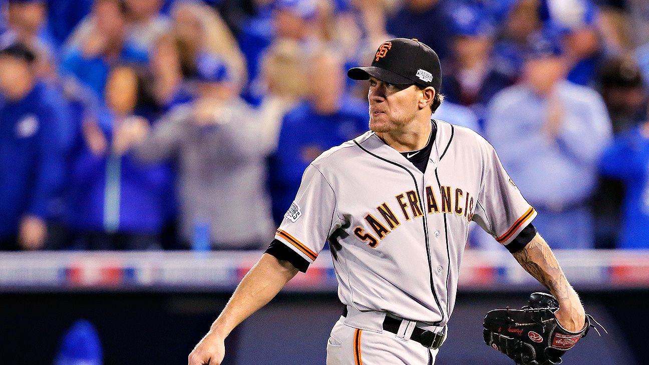 Giants add Jake Peavy for stretch