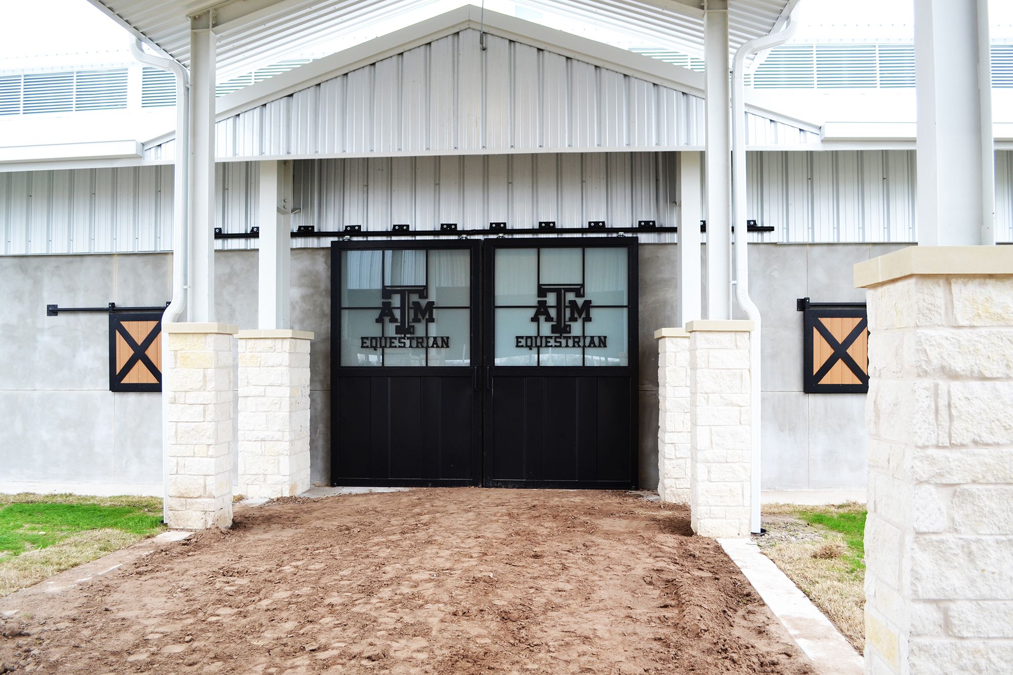 Aggies introduce Hildebrand Equine Complex