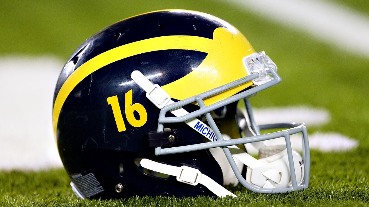 Michigan staffer Robinson suspended after arrest