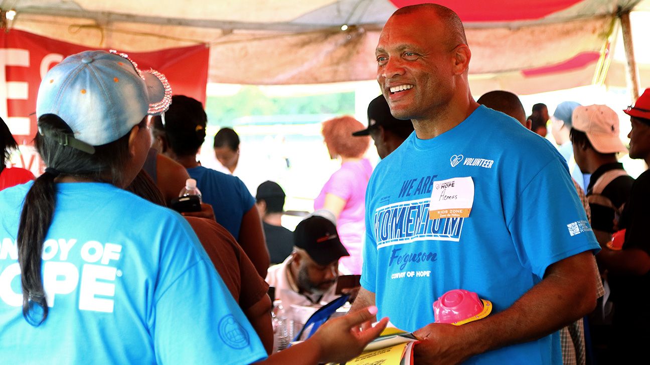 Hall of Famer Aeneas Williams preaches understanding in Ferguson