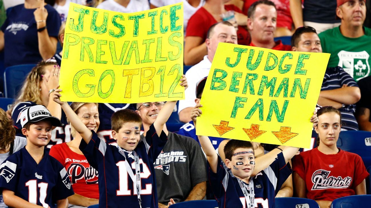 Tom Brady saluted by Patriots fans at Gillette Stadium — and