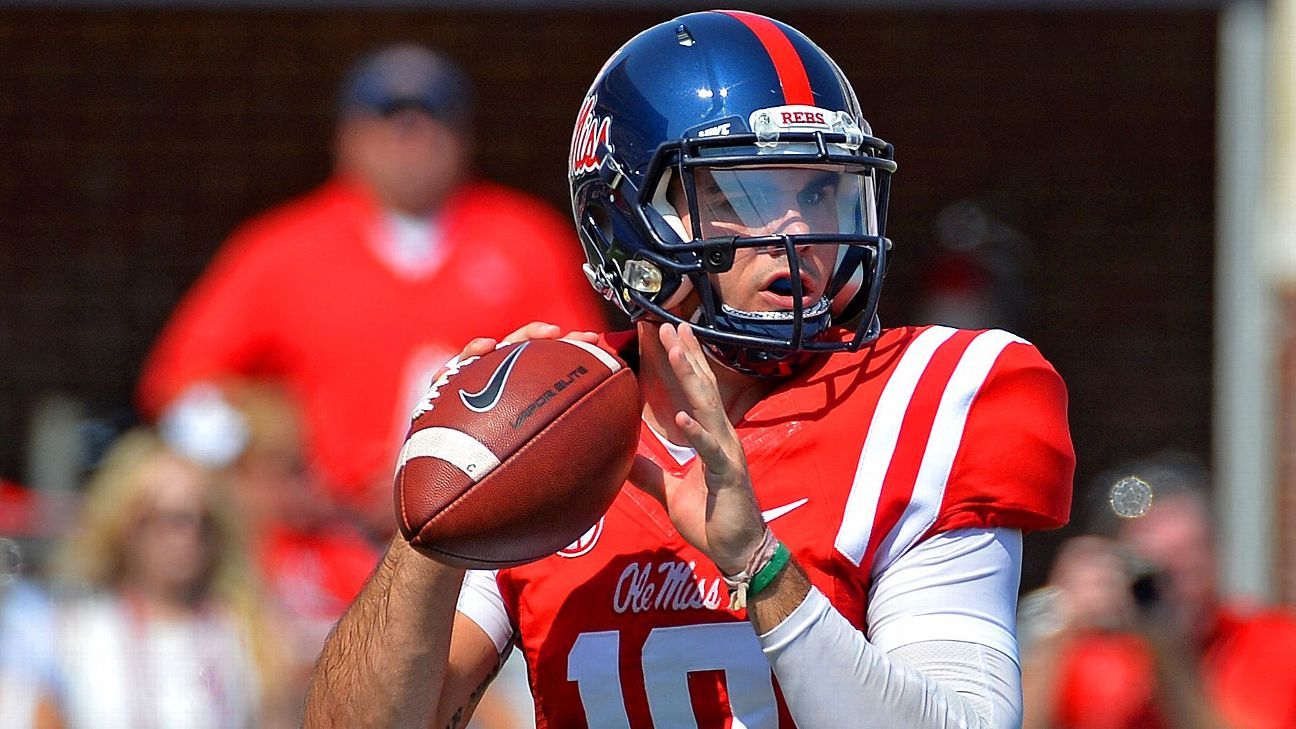 Ole Miss players back Chad Kelly as 'best quarterback in the nation