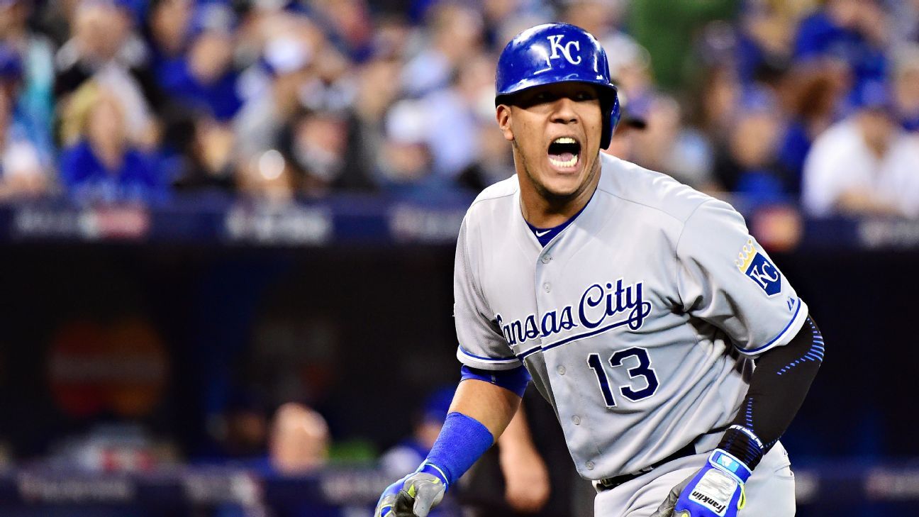 RUMOR: White Sox, Royals nearly completed wild Salvador Perez deal