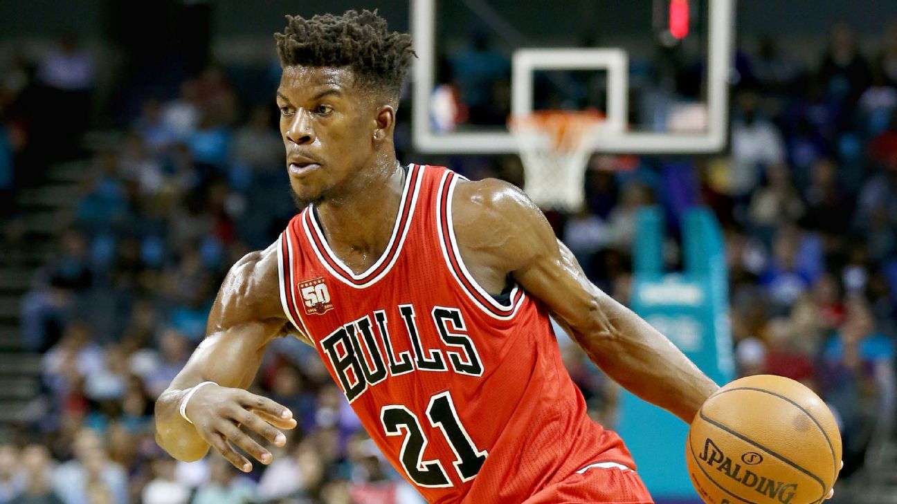 Bulls sign Jimmy Butler