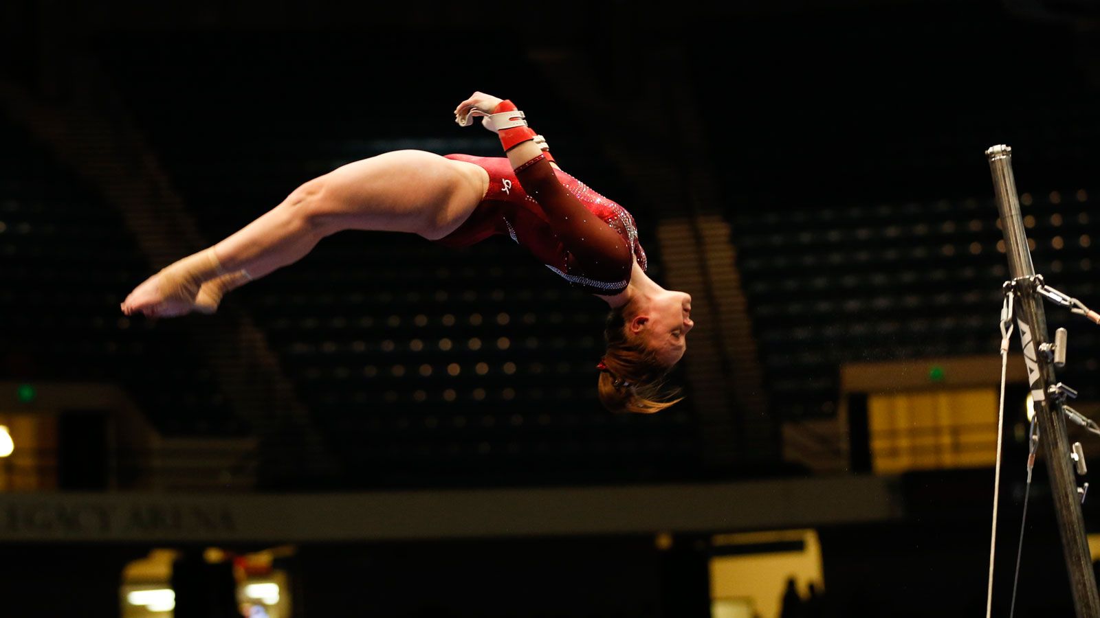 Alabama gymnastics edges Auburn in Birmingham