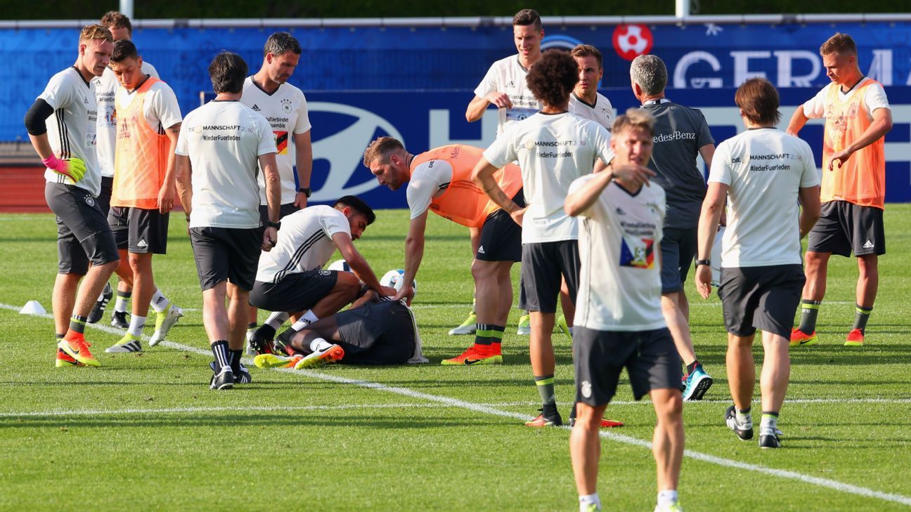 Antonio Rudiger tears ACL in Germany training for Euro 2016