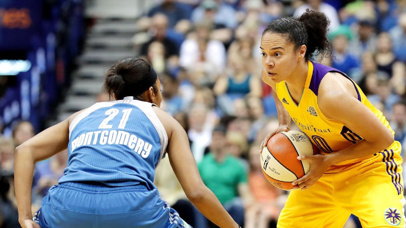 Minnesota Lynx lose to Los Angeles Sparks in bruising Game 3 of