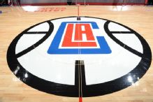 Clippers apologize to fans, vow to move past Leonard investigation