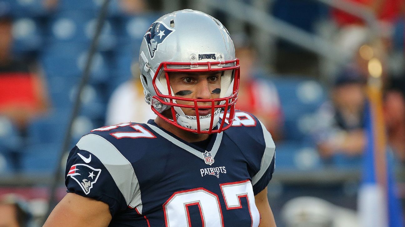 Patriots' Rob Gronkowski to undergo back surgery