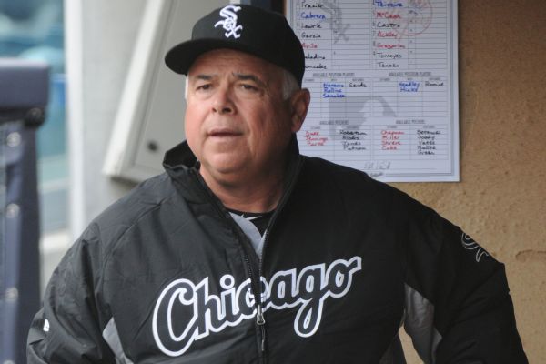 White Sox manager Rick Renteria not with team, pending tests - ESPN