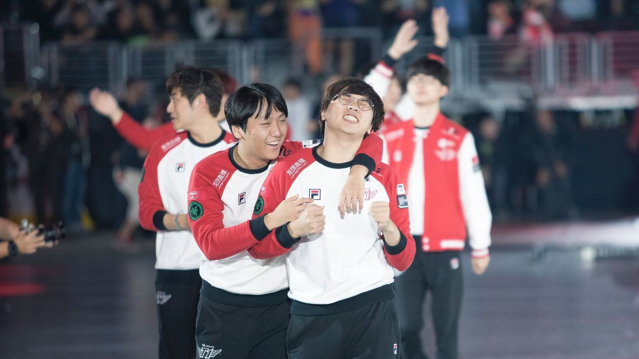 SKT crowned 2016 League of Legends world champions - BBC News