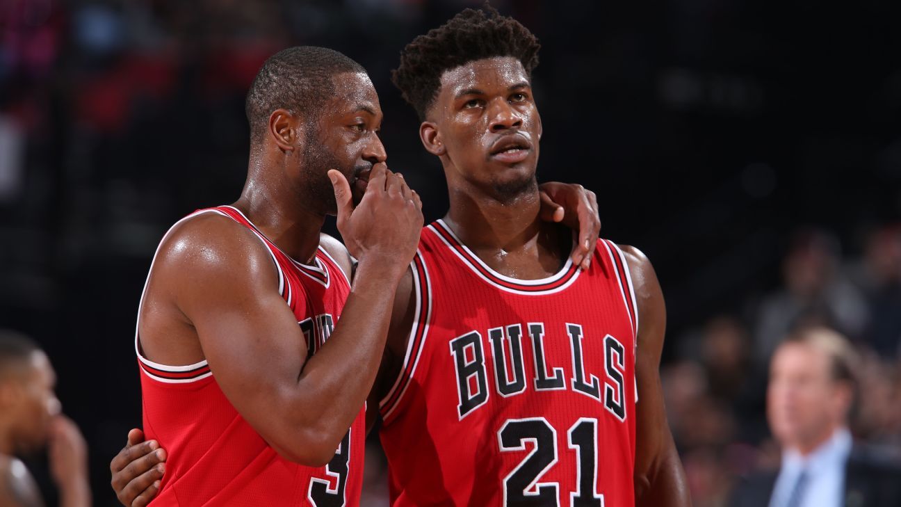 Dwyane Wade of Chicago Bulls says home debut a moment he waited 'a long  time' for - ESPN