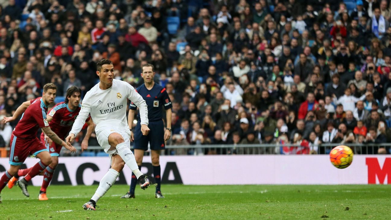 Cristiano Ronaldo Pulls Further Away From Lionel Messi In La Liga Goal cristiano-ronaldo-pulls-further-away-from-lionel-messi-in-la-liga-goal
