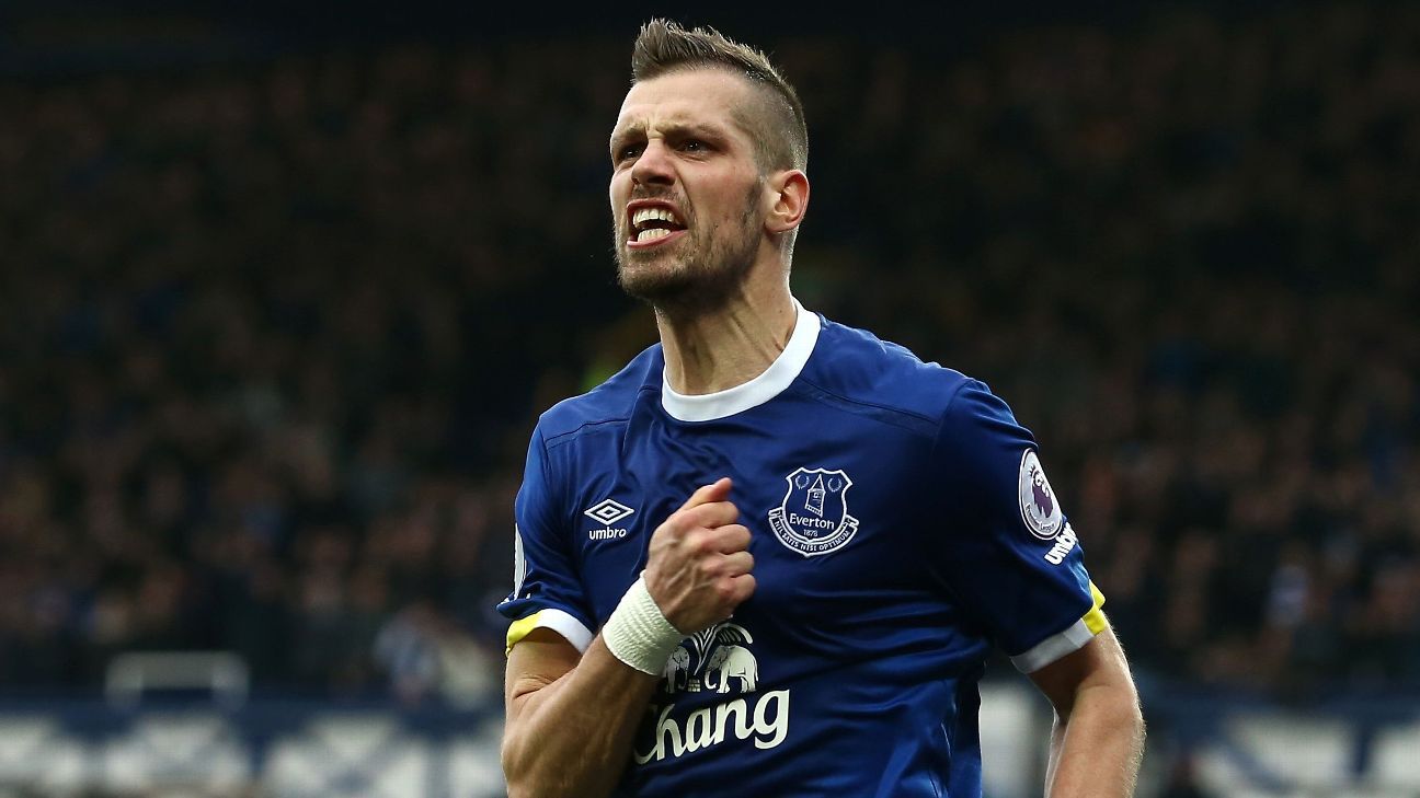 Morgan Schneiderlin's wife sends message to Everton fans as she