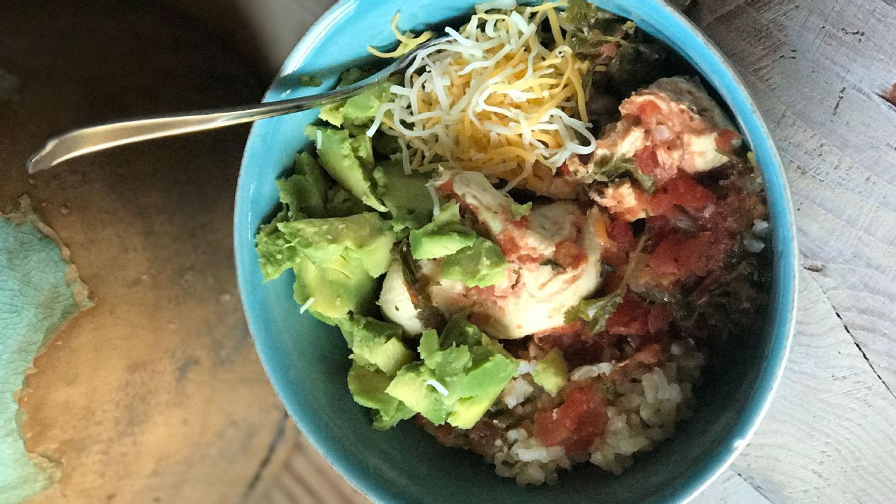 What athletes eat Pole vaulter Sandi Morris' slowcooker chicken