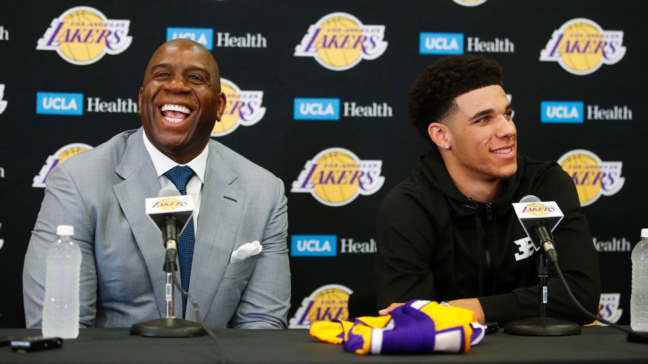 Lakers' Lonzo Ball throws out first pitch at Dodger Stadium