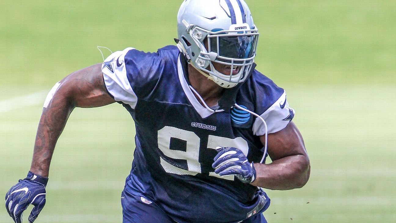 Dallas Cowboys: Taco Charlton is working with a Hall of Famer