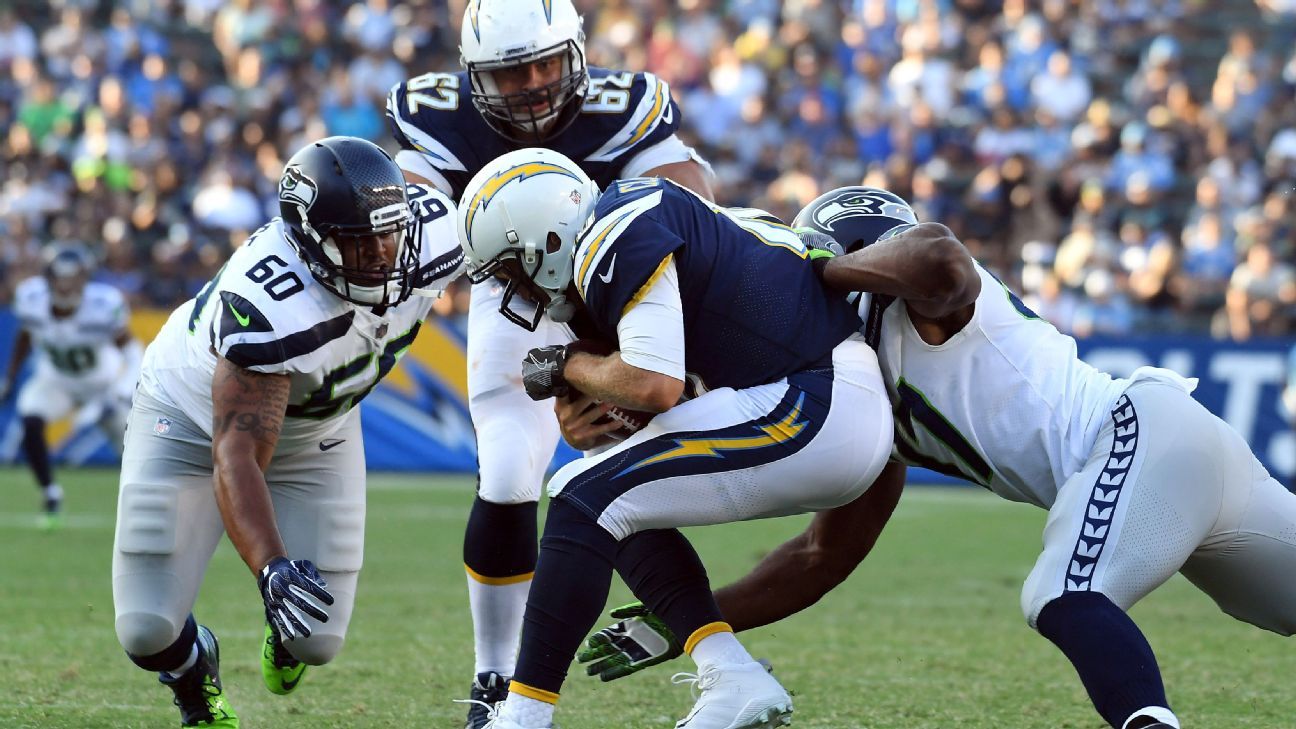 Seahawks win 48-17 in Chargers' debut game at StubHub Center