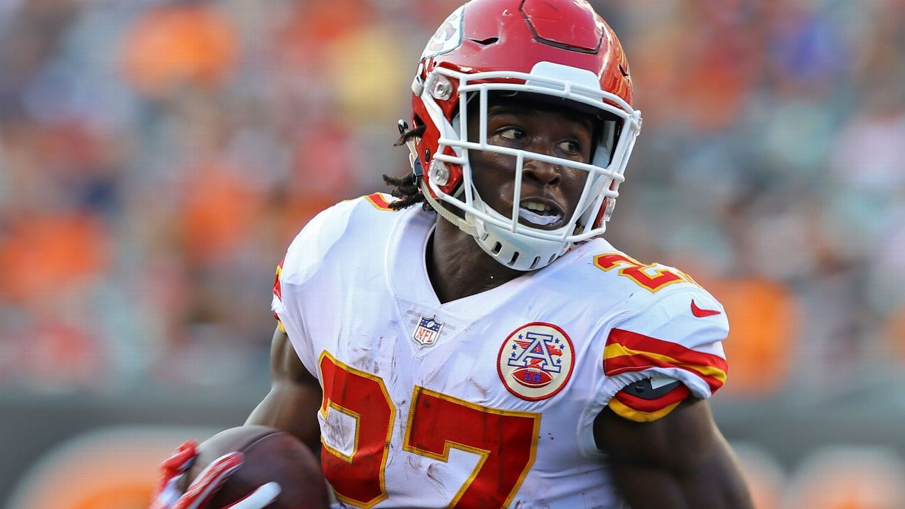 Kareem Hunt Free Agent Fits: Bengals, Ravens, Broncos 