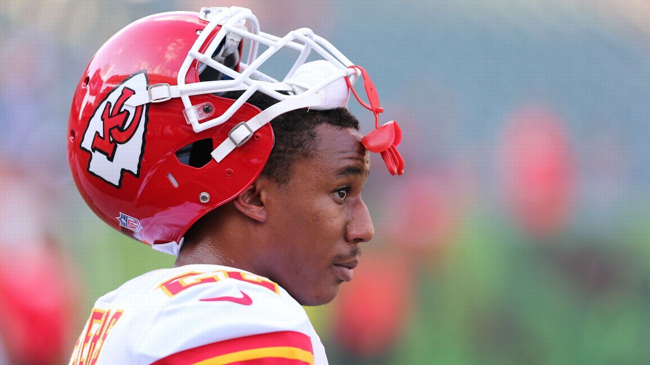 Marcus Peters Trade: CB Burdened by Question of What Went Wrong with Chiefs  - Sports Illustrated