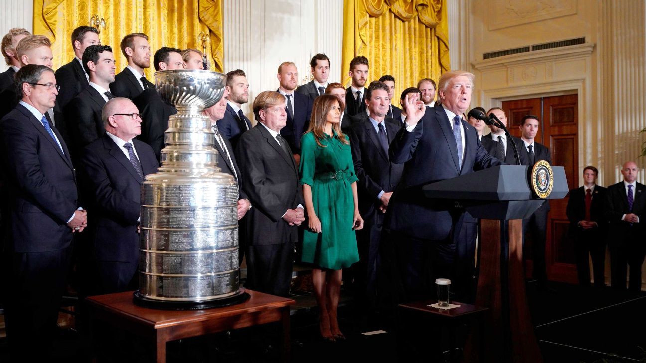 President Donald J Trump welcomes the Stanley Cup Champions, St Louis Blues  to the White House during a ceremony in the White House Rose Garden Stock  Photo - Alamy