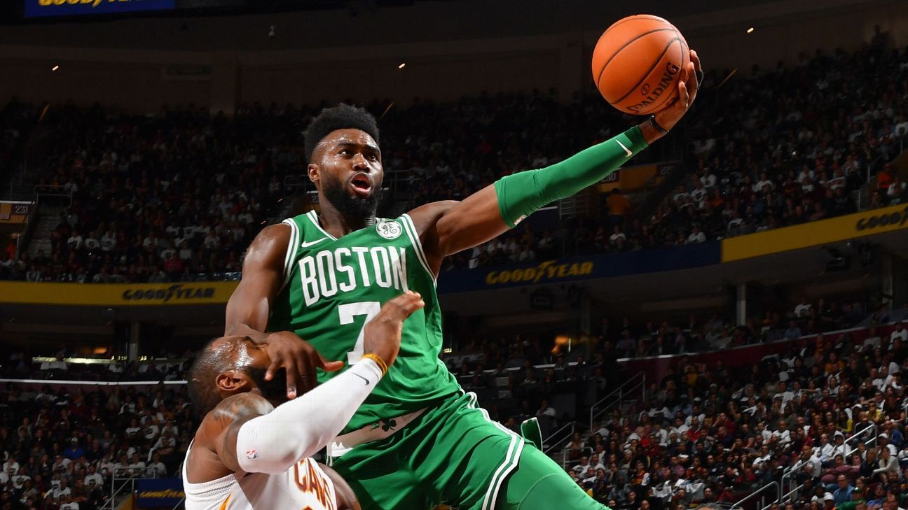 Boston Celtics' Gordon Hayward avoids serious injury to foot