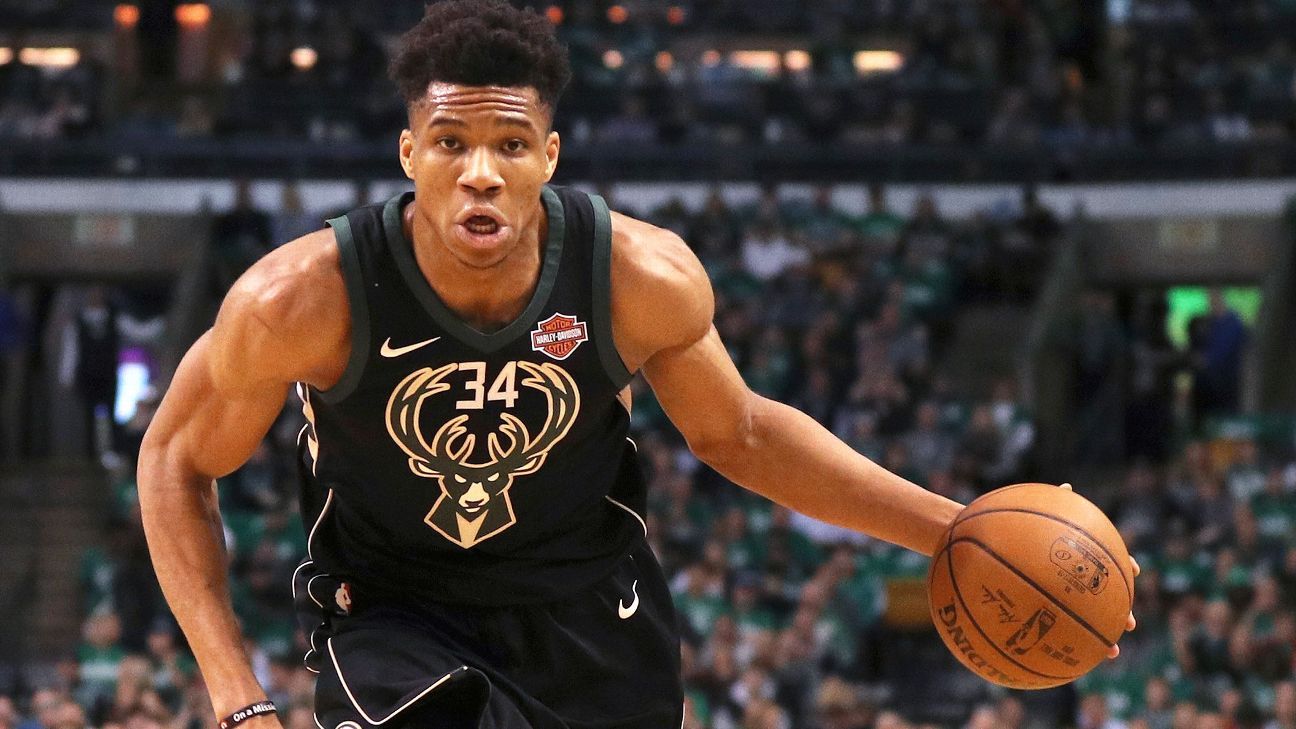 Restaurant sorry for not seating Milwaukee Bucks Giannis 