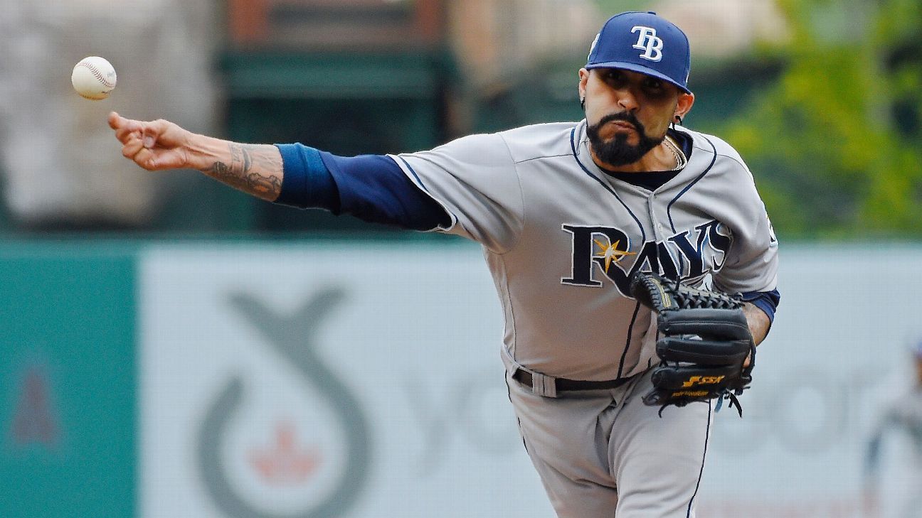 How will the Miami Marlins use relief pitcher Sergio Romo?