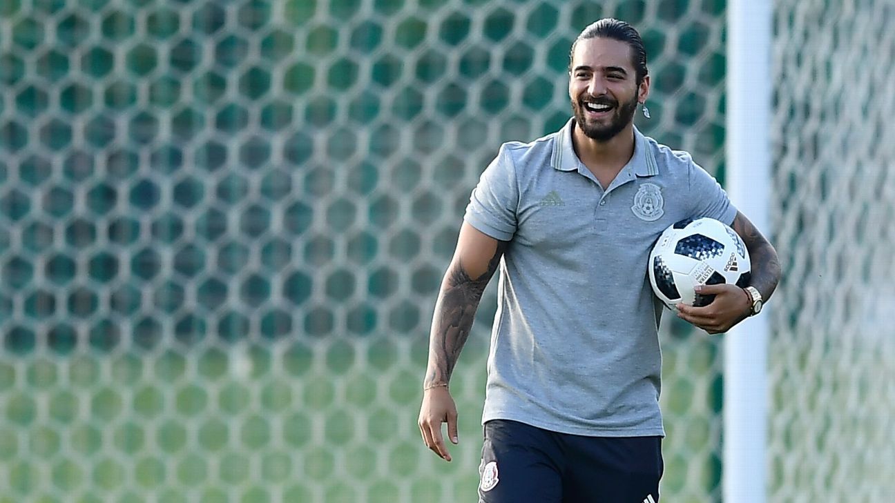 Colombian singer Maluma has 800,000 in valuables stolen