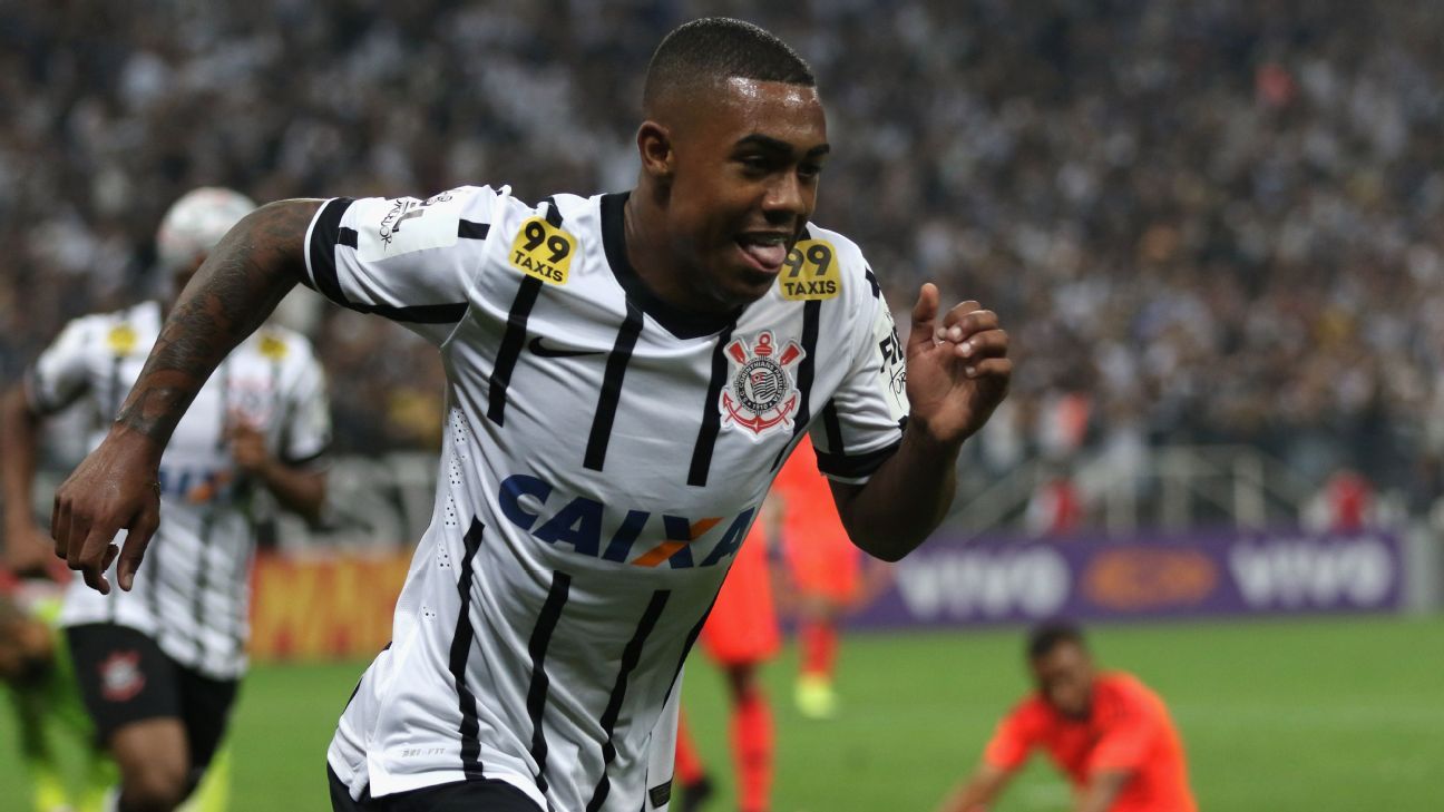 Time do Povo on X: Malcom, ex-Corinthians, lidera artilharia do Campeonato  Russo e é o brasileiro com mais gols na europa na atual temporada. Malcom  tem 21 gols em 30 jogos disputados