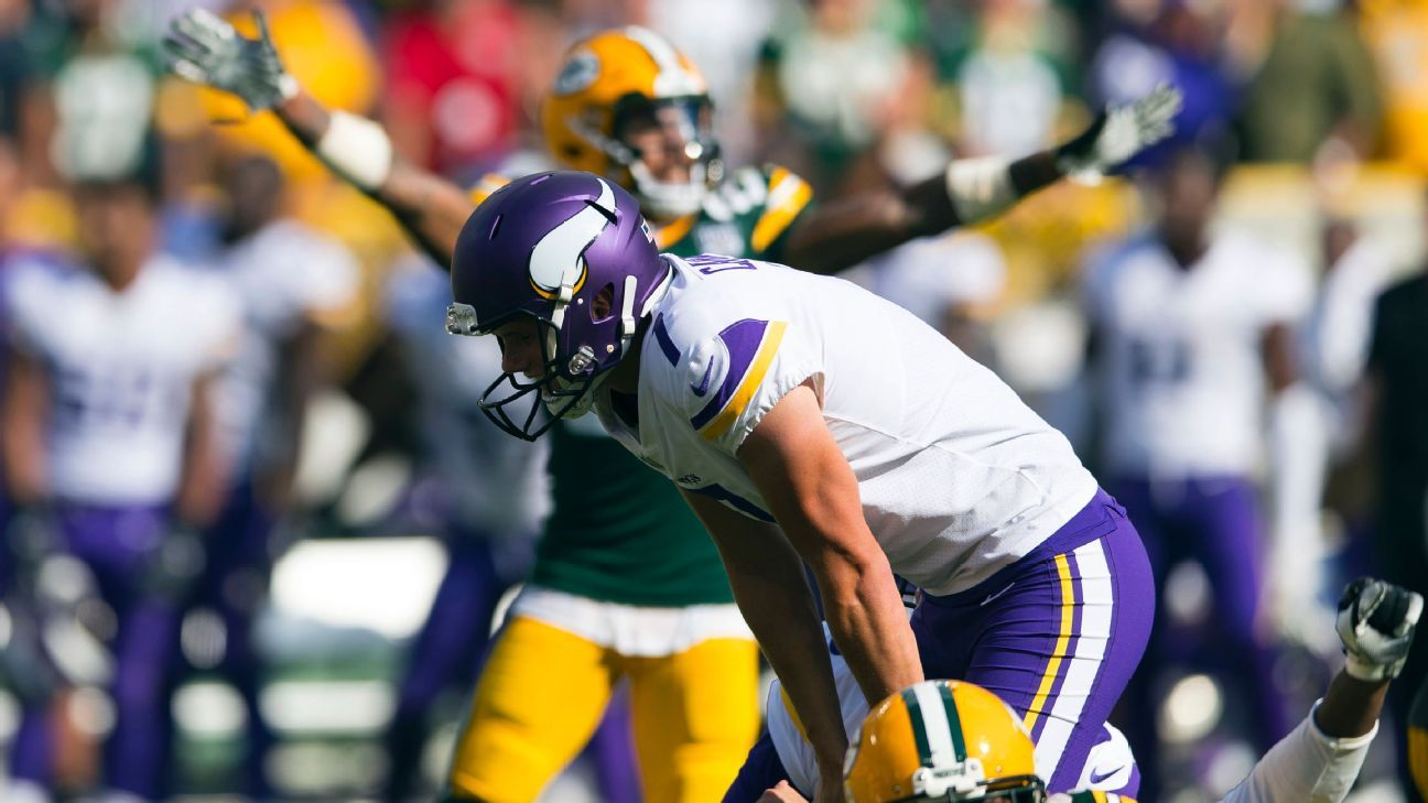 Vikings release kicker Dan Bailey after rough season