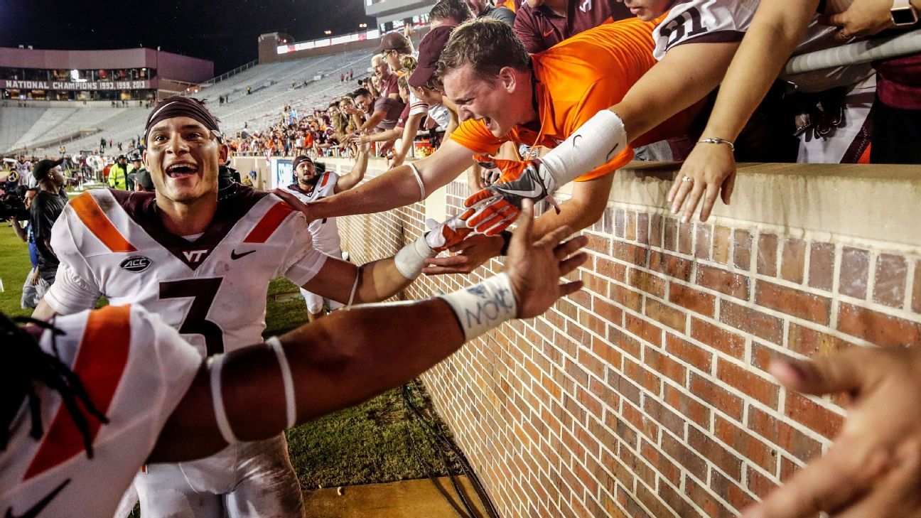 Caleb Farley returns to Maiden to hold second free football camp