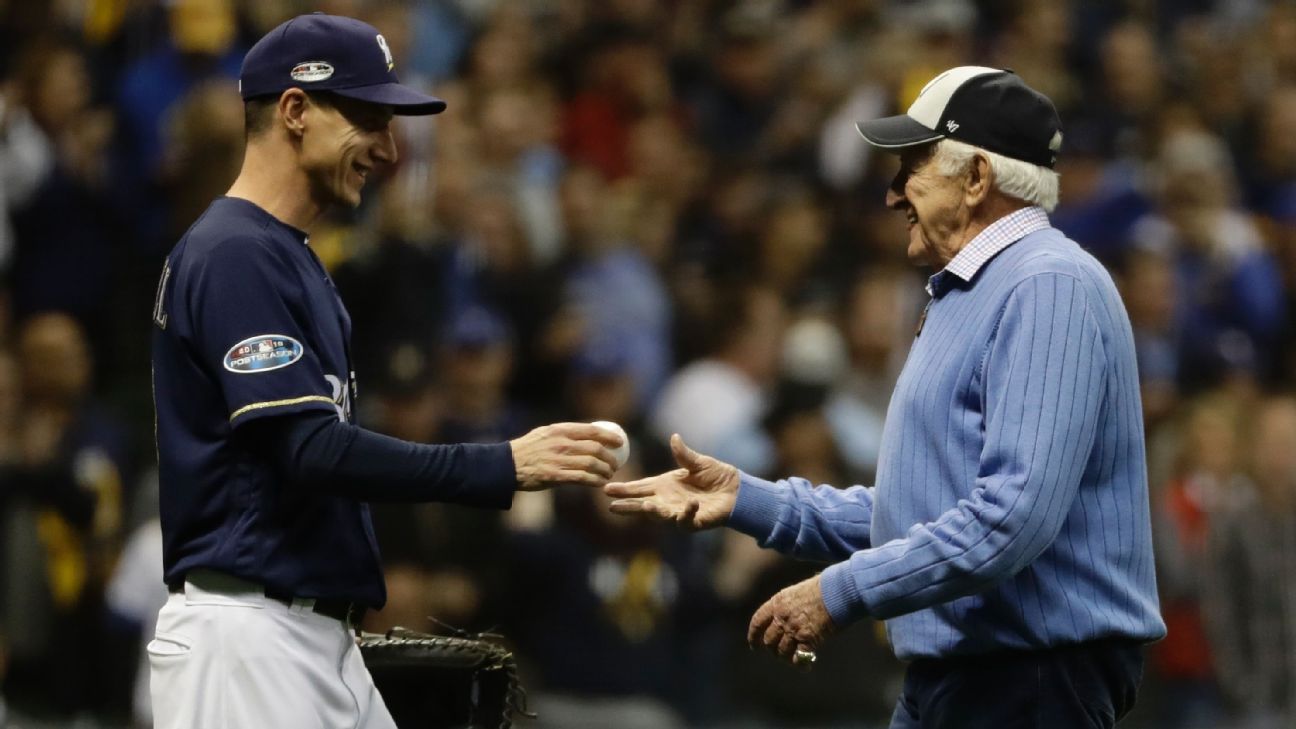 Just a bit outside! Brewers announcer Bob Uecker throws out NLCS