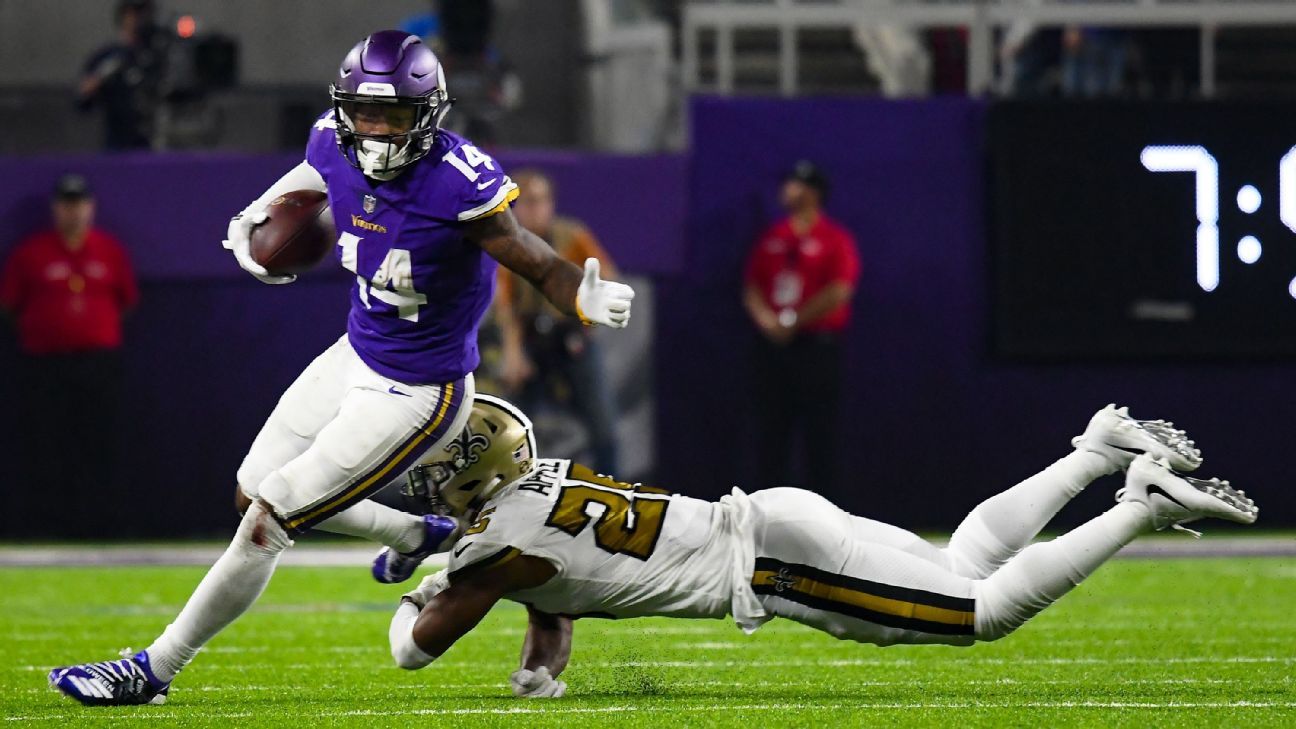 Stefon Diggs injury: Vikings WR leaves Week 16 MNF after taking